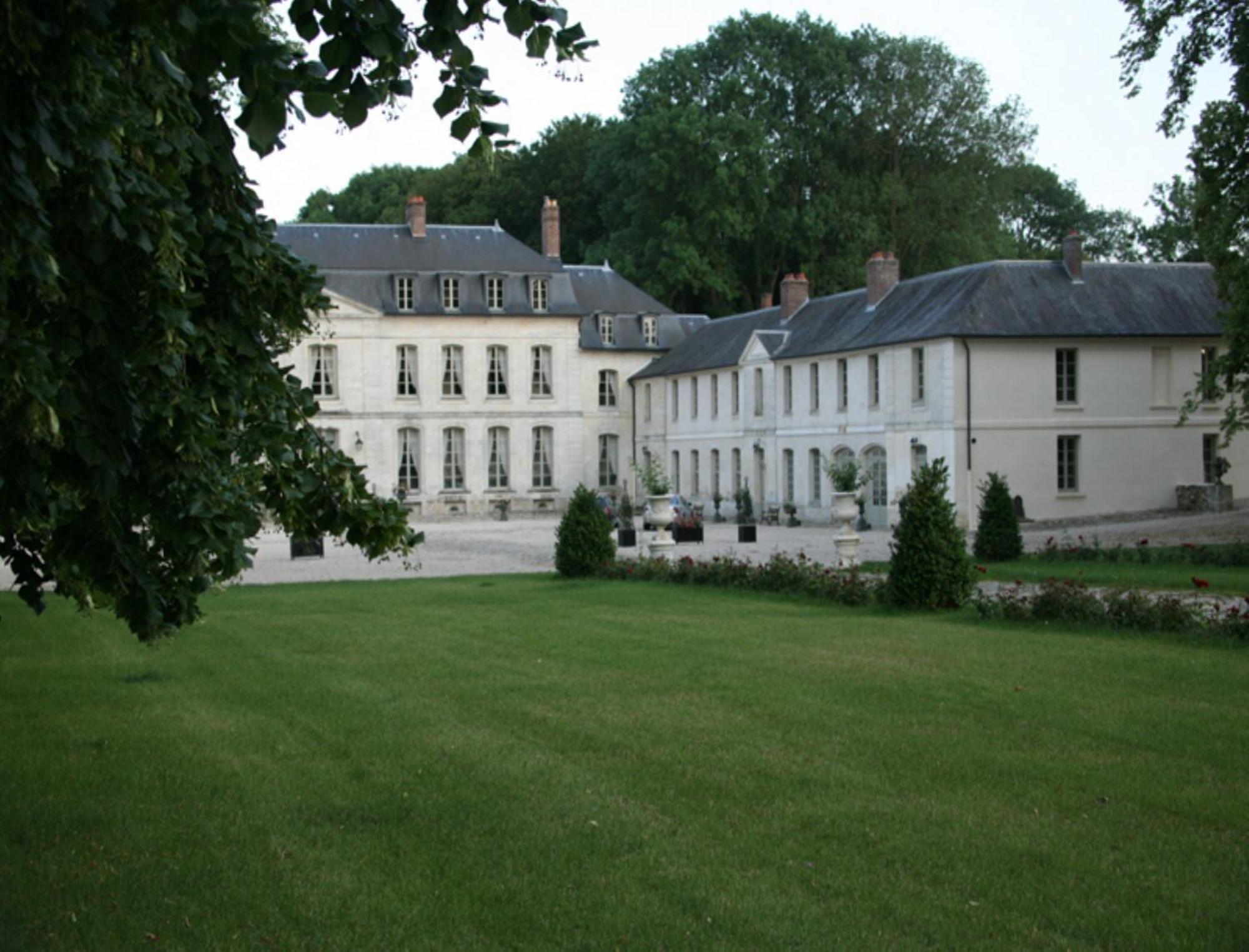 Chateau De Maudetour 외부 사진